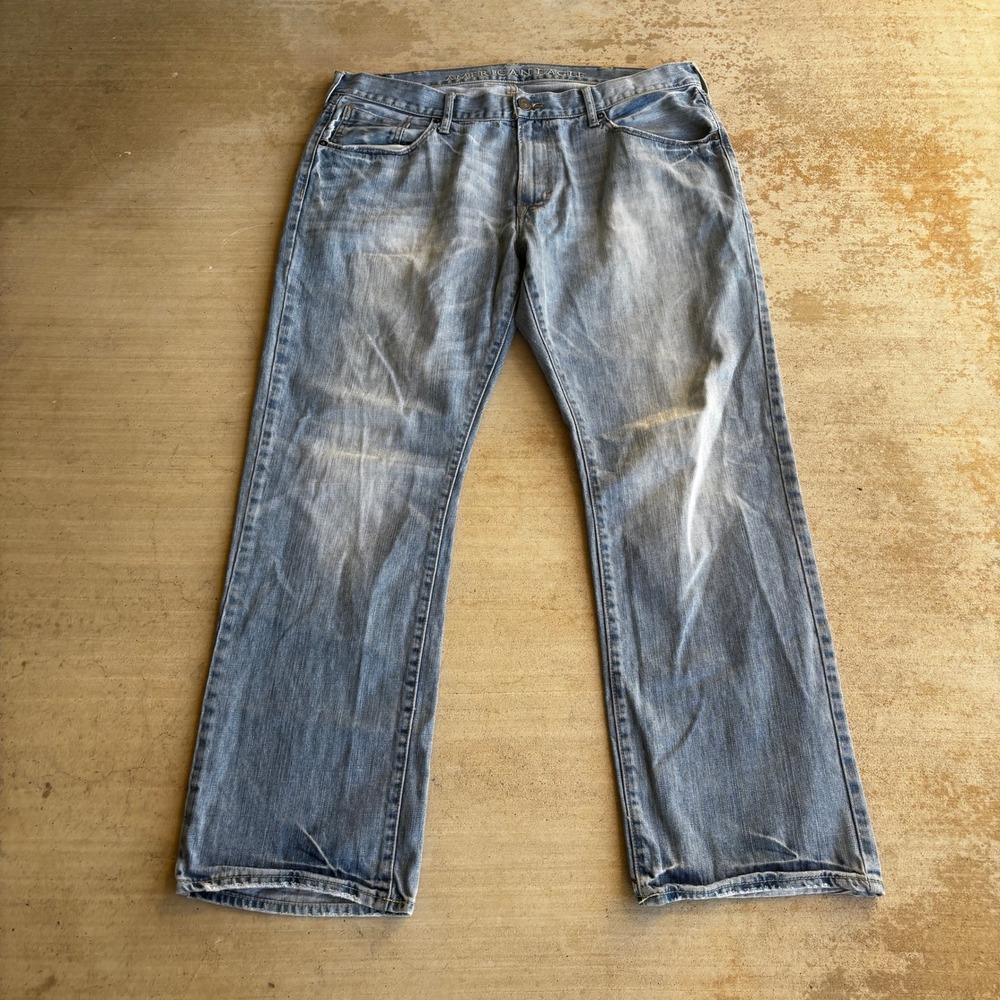 Y2K American Eagle Original Straight Jeans Mens 38x32 Light Wash Blue Denim